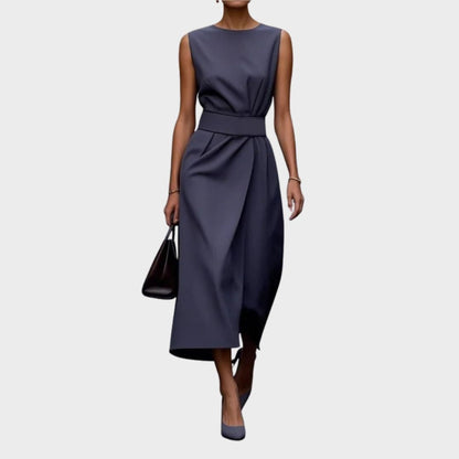 Zaria – Elegant Round-Neck Dress
