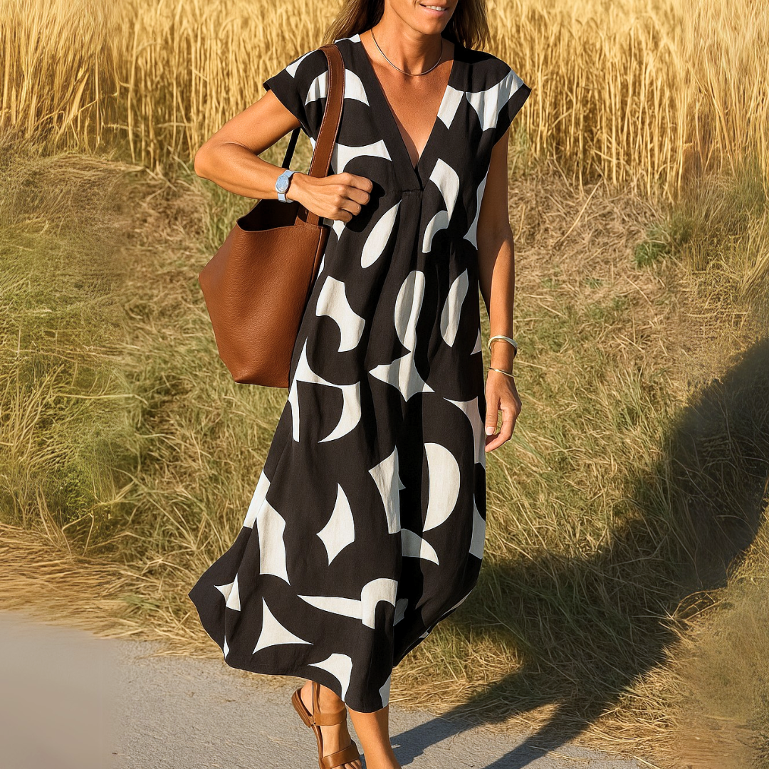 Serena – Relaxed V-Neck Maxi Dress