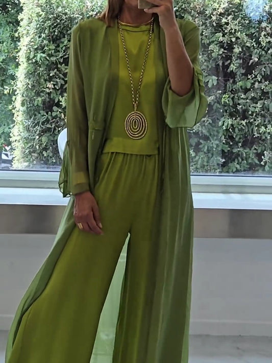 Noelle – The Refined Two-Piece Set ads